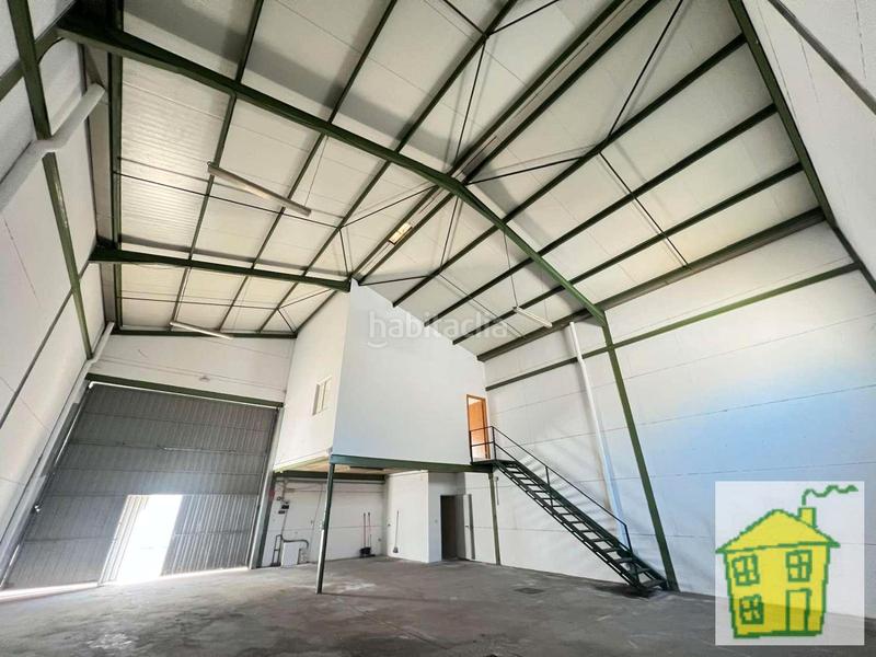 Foto 22219818-2c54-46a0-a7f8-49f6461ad2fb. Nave industrial nave en polígono la estación en Andújar