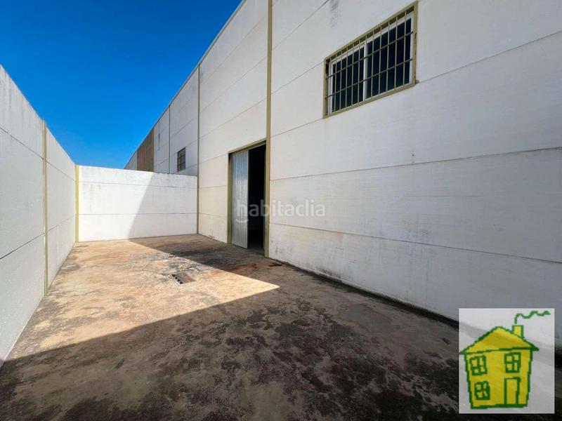 Foto 5cee5053-f4c3-48a4-8b32-a4f416fe07e6. Nave industrial nave en polígono la estación en Andújar