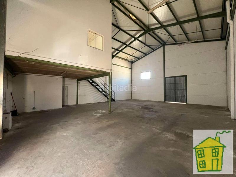 Foto 7b935bc4-dcd3-4514-8fae-5e1e841a1254. Nave industrial nave en polígono la estación en Andújar