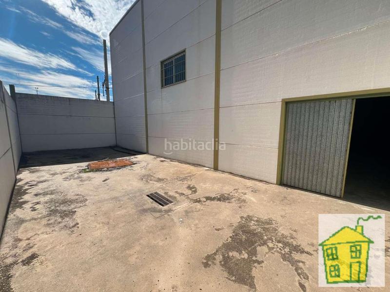 Foto 8601a05f-d42d-4ce1-8459-6bd7fbfa31e5. Nave industrial nave en polígono la estación en Andújar