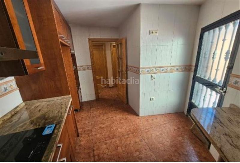 Foto 215e4cdd-00fa-4eaa-aeb3-537b5e14c4bd. Maison dans calle doctor rodríguez de la fuente 18 dans Jaén