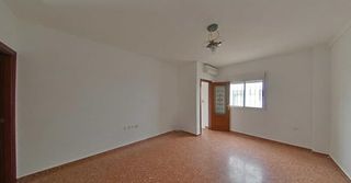 Maison jumelée  Calle los románticos 13. Casa adosada en venta en andújar