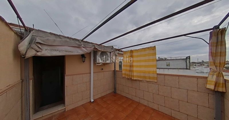 Foto 5bb48144-a203-49fe-85b8-0c765485c0f2. Casa adossada amb aparcament a Andújar
