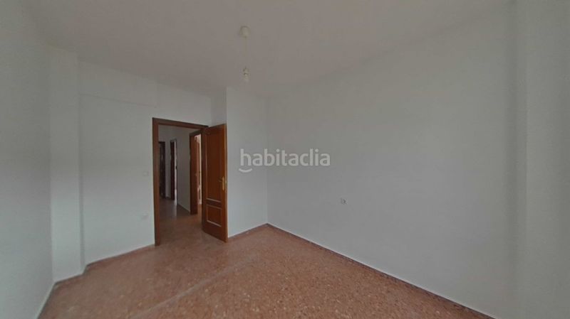Foto 788da854-2402-4370-8011-f6fad215219b. Casa adossada amb aparcament a Andújar