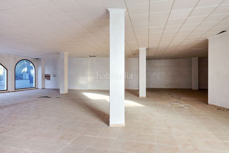 Foto 7fa40124-2fe8-4602-accb-343c1dab407f. Alquiler local comercial en avenida de andalucía 10 oportunidad de local en regimen de arrendamiento con fachada en Andújar