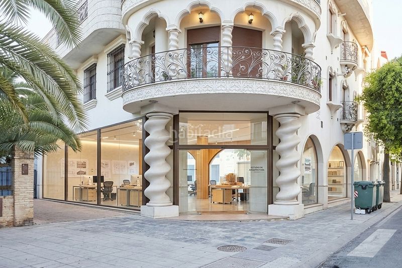 Foto a95c10f2-519d-43f1-b9db-d768d717c100. Alquiler local comercial en avenida de andalucía 10 oportunidad de local en regimen de arrendamiento con fachada en Andújar