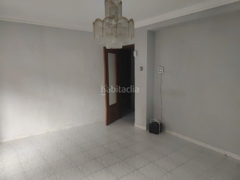 Foto 63e5f064-0e2c-40c6-bd23-6a66c8152e84. Casa adossada a calle horno parras 16 a Torredelcampo