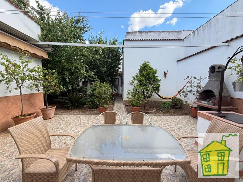 Foto 229381b0-9780-4cda-9edf-d0e79213df40. Casa amb calefacció aparcament a Marmolejo