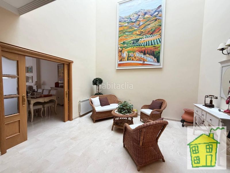 Foto 57891ade-505f-428d-8aed-55b2f0610a88. Casa amb calefacció aparcament a Marmolejo