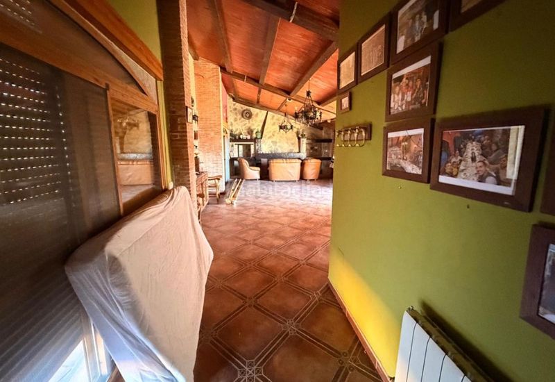 Foto 9ad128a5-ec4d-4189-989f-421d1586a65b. Masia amb aparcament a Villares (Los)