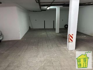 Aparcament cotxe a Andújar. Plaza de garaje en venta en centro de andújar
