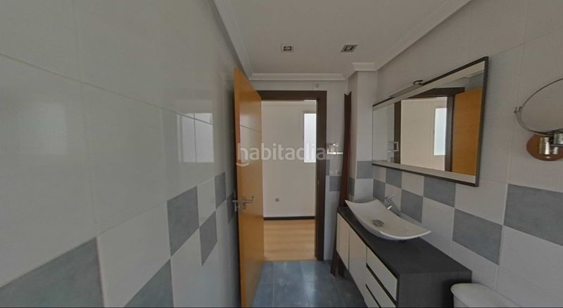 Foto b419b913-cea1-4e9d-a04d-690c586a9a78. Pis a Centro ciudad Linares