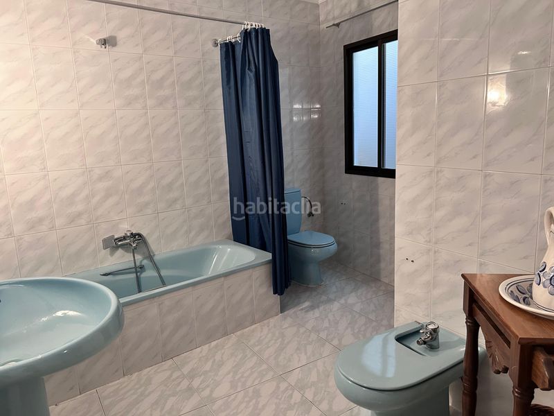 Foto ed6f0ad1-6dc0-48a9-bdd2-ebe21fd791fd. Casa adossada a calle san francisco 18 a Cazorla