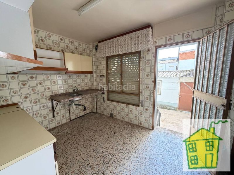 Foto c3d6dc6d-86fc-4a0e-ab2f-d2a91771c878. Piso ¡amplio piso de 4 dormitorios ! en Arjonilla