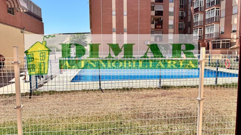 Foto 7a800db3-c36e-4f70-8f1b-96d4b67e00f1. Pis amb aparcament piscina a Linarejos Linares