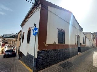 Casa in Calle san vicente 8. Oportunidad inmobiliaria, casa situada en vilchez entre las call