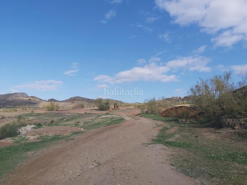 Foto ed9afee4-1d8a-47e8-8e34-8518d33a22d0. Terreno residenziale in calle maría de molina 2 in Jaén