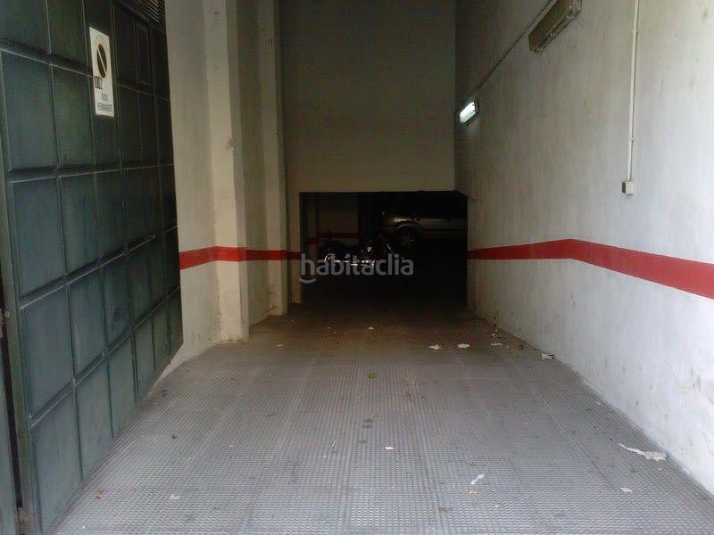 Foto ff8c93a5-6342-451b-b04a-d79145c3418f. Autoparkplatz in Mancha Real