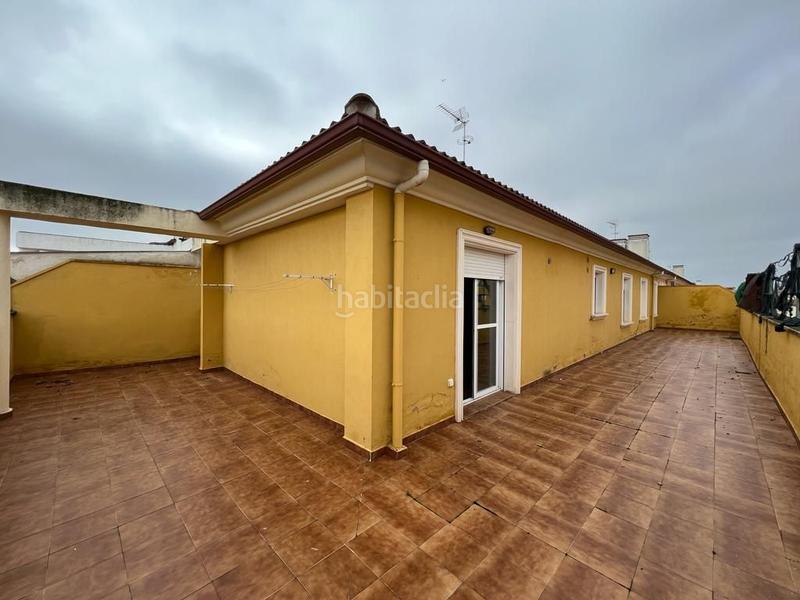 Foto 6e9464d8-ad72-4d53-8685-4078cd6b9121. Pis amb aparcament a Andújar