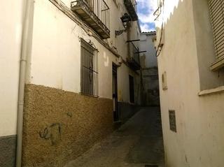 Casa a Calle hornos negros 23. Piso en venta en c. hornos negros, jaén, jaén