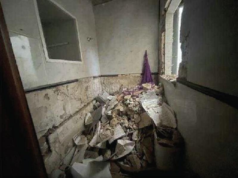 Foto b81282a1-1c95-47f6-afe6-c8dc11b592ef. House in calle hornos negros 23 in Ctra. Circunvalación - La Magdalena Jaén