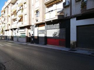 Geschäftsraum  Calle bailén. Local en venta en c. bailen, linares, jaén