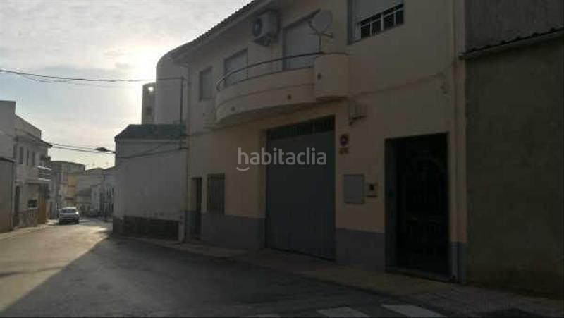 Foto 0934d90c-36ec-4e2a-bb68-e474a2777d81. Local comercial local en venta en c. barranco almona, , jaén en Alcaudete