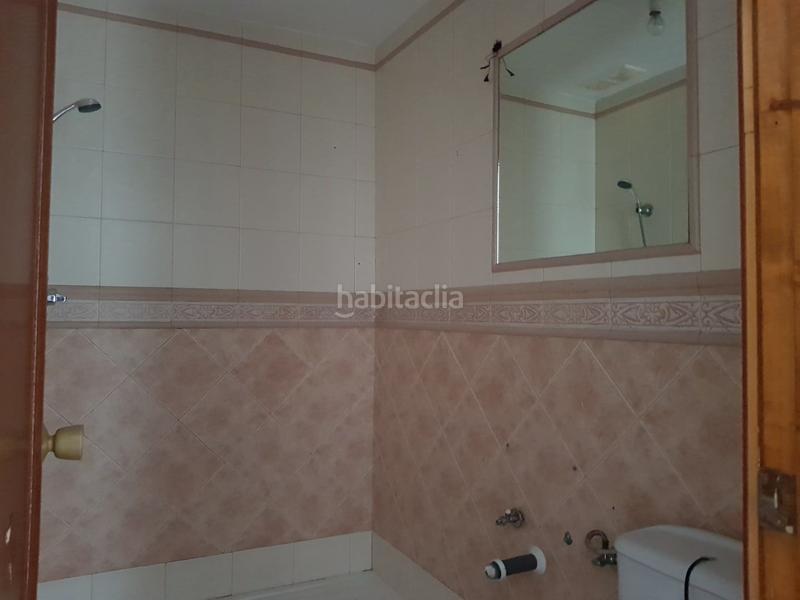 Foto e20fd3e7-0b89-46a0-ab39-8af827eef913. Casa adossada a Carolina (La)