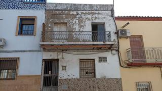 Casa en Calle muoz seca 21. Chalet adosado en venta en calle muoz seca, 23740, andujar