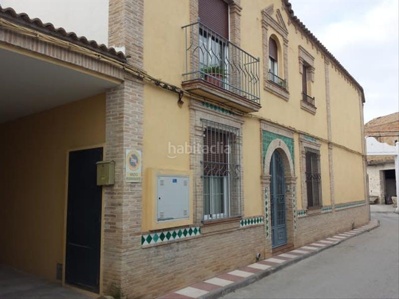 Foto 3bfecb98-82b9-4299-b616-2db966b021e2. Parking voiture dans Porcuna