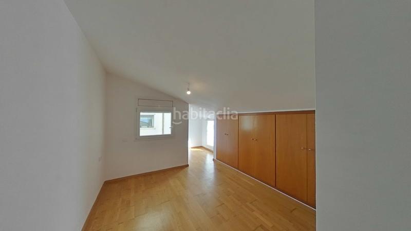 Foto 2a7ab3ba-7bfa-49df-afc1-8639fc1f58b3. Dúplex solvia inmobiliaria dúplex en Eixample Sud-Migdia Girona