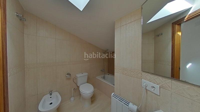 Foto 98eda928-e70f-421e-ac49-ab4cfc972afd. Dúplex solvia inmobiliaria dúplex en Eixample Sud-Migdia Girona