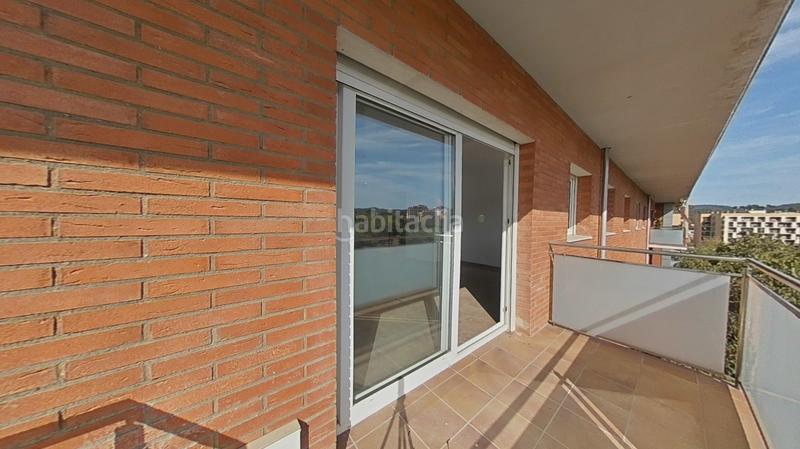 Foto d31298c6-a8a9-4b54-93f3-e75f39939796. Dúplex solvia inmobiliaria dúplex en Eixample Sud-Migdia Girona