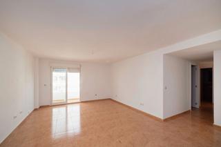 Appartement  C/ colonia santa isabel. Solvia inmobiliaria  piso san vicente del raspeig