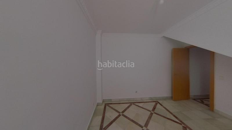 Foto 2de029e1-703f-43cd-9f2f-cc2d30e999c1. Dúplex amb piscina a Nueva Andalucía centro Marbella