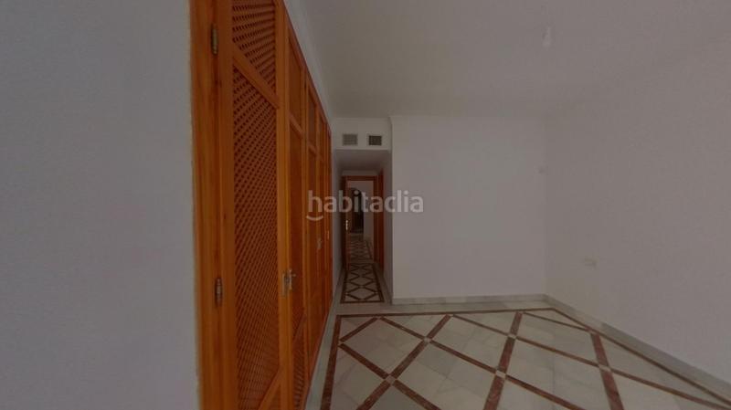 Foto 893dc9e1-c158-41bf-af4e-fd46141d2f1c. Dúplex amb piscina a Nueva Andalucía centro Marbella