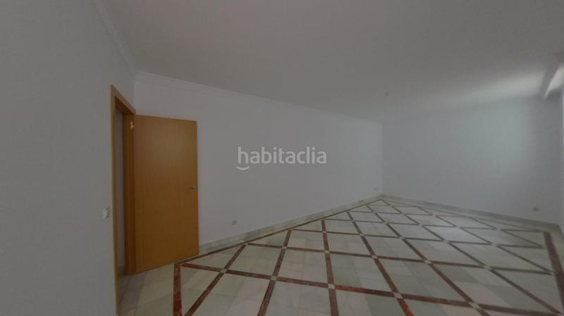 Foto aa210108-2083-4399-a886-8564b44a7bcd. Dúplex amb piscina a Nueva Andalucía centro Marbella