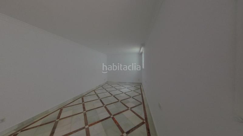 Foto f19c1667-8dda-4c96-ae49-9522312d396b. Dúplex amb piscina a Nueva Andalucía centro Marbella