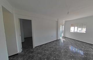 Pis  C/ cortijo de echarte. Solvia inmobiliaria  piso málaga