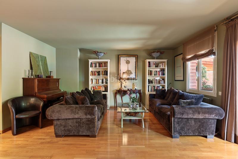 Foto 0b56f7d8-83dc-4fec-82b6-eb3ff6b44598. Maison jumelée avec chauffage parking piscine dans Mas Duran Sant Quirze del Vallès