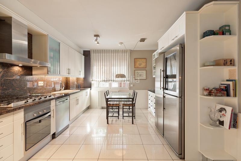 Foto 1f7d86c0-689d-442f-9e64-c7cf6e8b94ea. Maison jumelée avec chauffage parking piscine dans Mas Duran Sant Quirze del Vallès