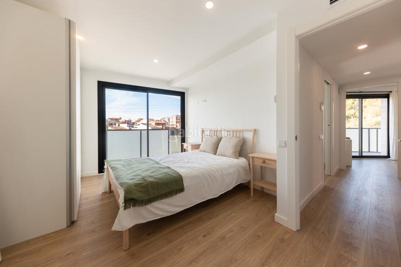 Foto 9013b5cc-0961-479f-a990-82e8b94005cf. Casa bifamiliare con riscaldamento parcheggio piscina in Viladecans