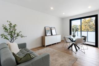 Casa aparellada  Carrer de la farigola. Casa a estrenar con piscina