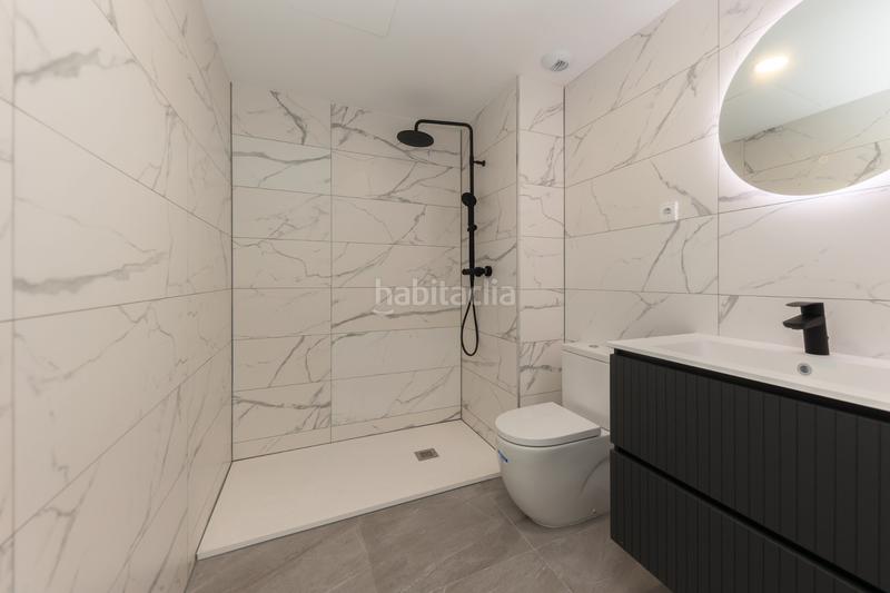 Foto f39d56f4-9520-4ad6-8390-a6f3f4092313. Casa bifamiliare con riscaldamento parcheggio piscina in Viladecans