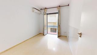 Pis a Centro. Piso 5 dormitorios, 2 baños y terraza en el centro de cordoba