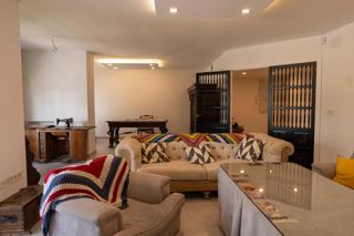 Appartement à Centro. Vivienda 4 dormitorios, cochera y trastero en pleno centro de co