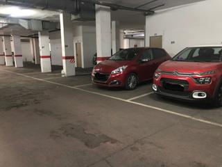 Aparcament cotxe  Calle teruel. Plaza de garaje en edificio coral brillantecamping
