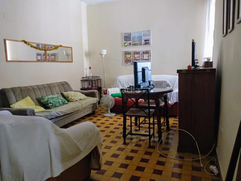 Foto 0a3a8ab3-d739-4bda-b5f7-0a5b15ab851a. Piso  4 dormitorios, 1 baño en zona san lorenzo cordoba en Córdoba