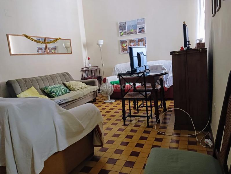 Foto adaccafe-2b6d-4c11-9939-9eb9014ee780. Piso  4 dormitorios, 1 baño en zona san lorenzo cordoba en Córdoba