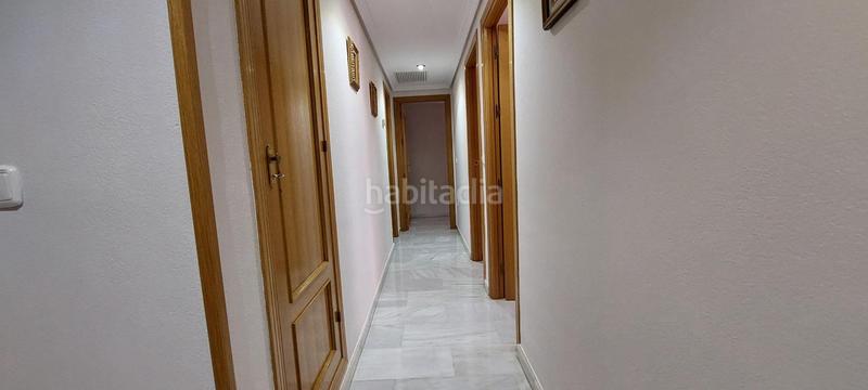 Foto 052e95b0-d8ce-4c26-be19-023e1ce618cf. Piso  5 dormitorios, 3 baños, garaje y trastero junto a avda del aeropuerto cordoba en Córdoba